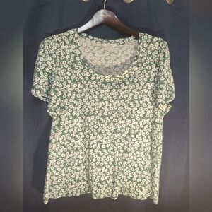 Lucky Brand T Shirt Green Floral Short Sleeve.